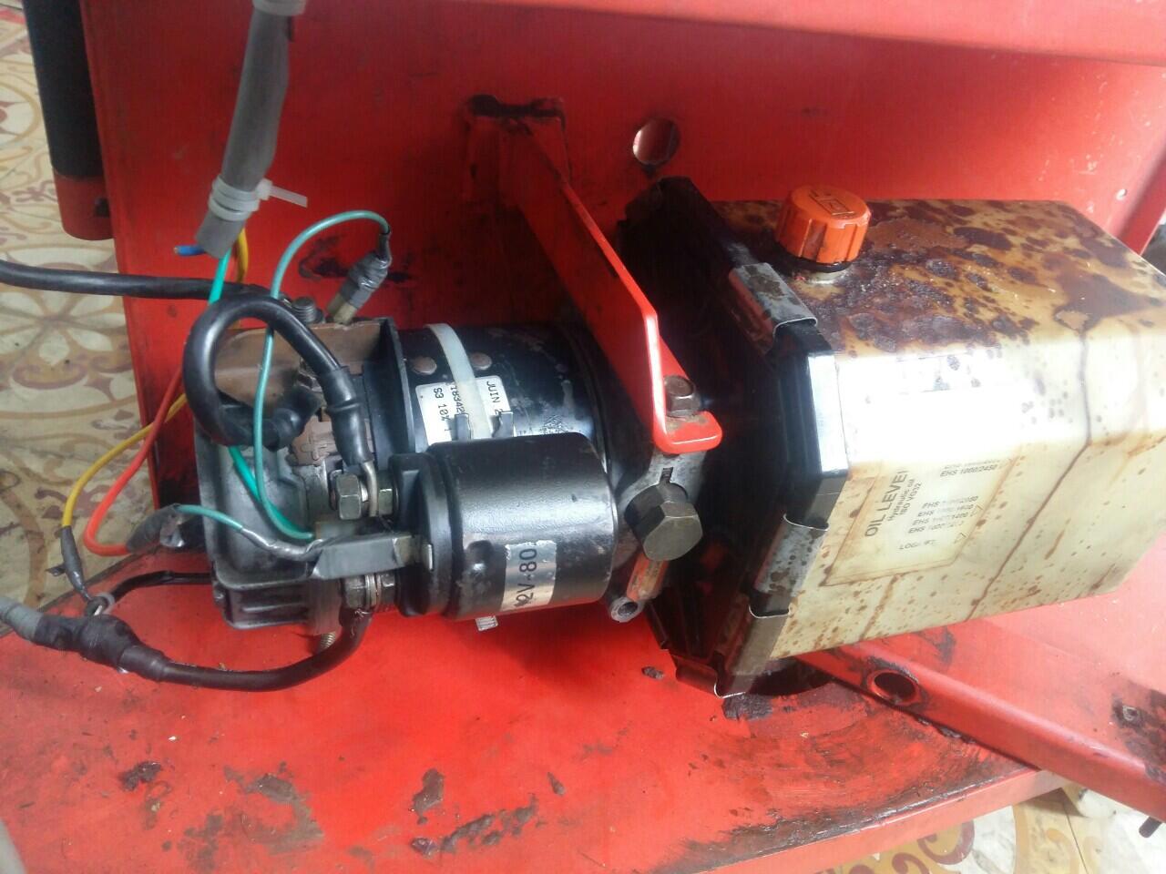 Sửa chữa xe nâng điện Stacker, cung cấp phụ tùng xe nâng điện