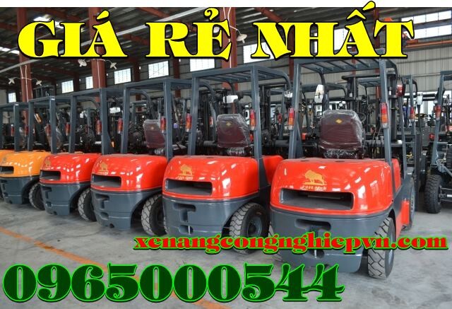 Xe nâng diesel 4 tấn