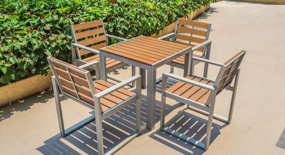 Bộ bàn ghế gỗ nhựa sân vườn SW-L002