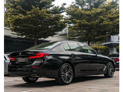 BMW 520i