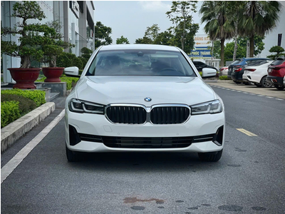 BMW 520i