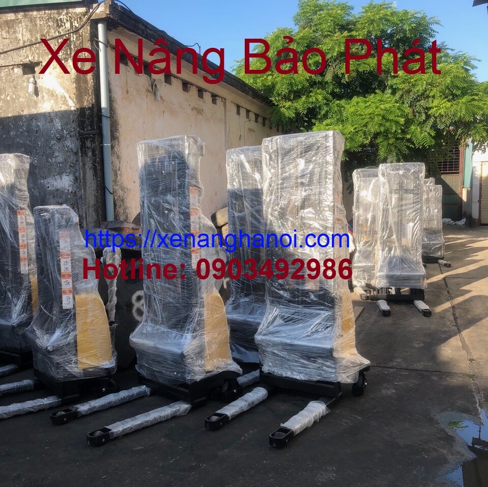 Xe nâng bán tự động giá rẻ