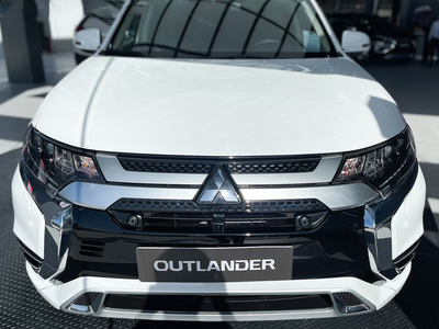 Mitsubishi Outlander 2.0 CVT Premium