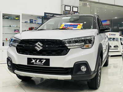 Suzuki XL7 Hybrid 2 Tone