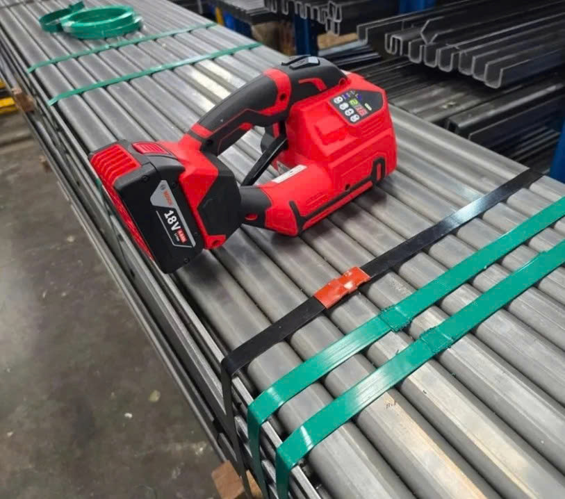 Máy đóng đai nhựa dùng Pin Q31