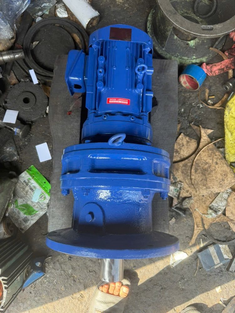 Motor giảm tốc cyclo trục đứng Nhật bãi đã sơn mới