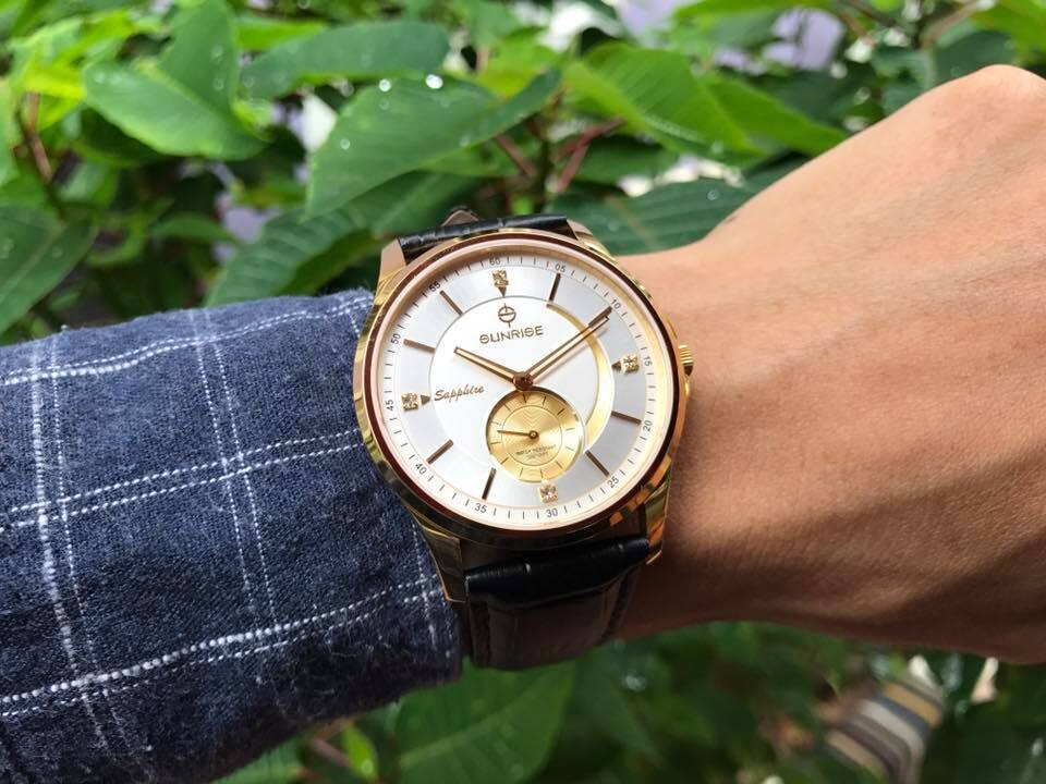 ĐỒNG HỒ NAM DÂY DA SUNRISE 1120PA