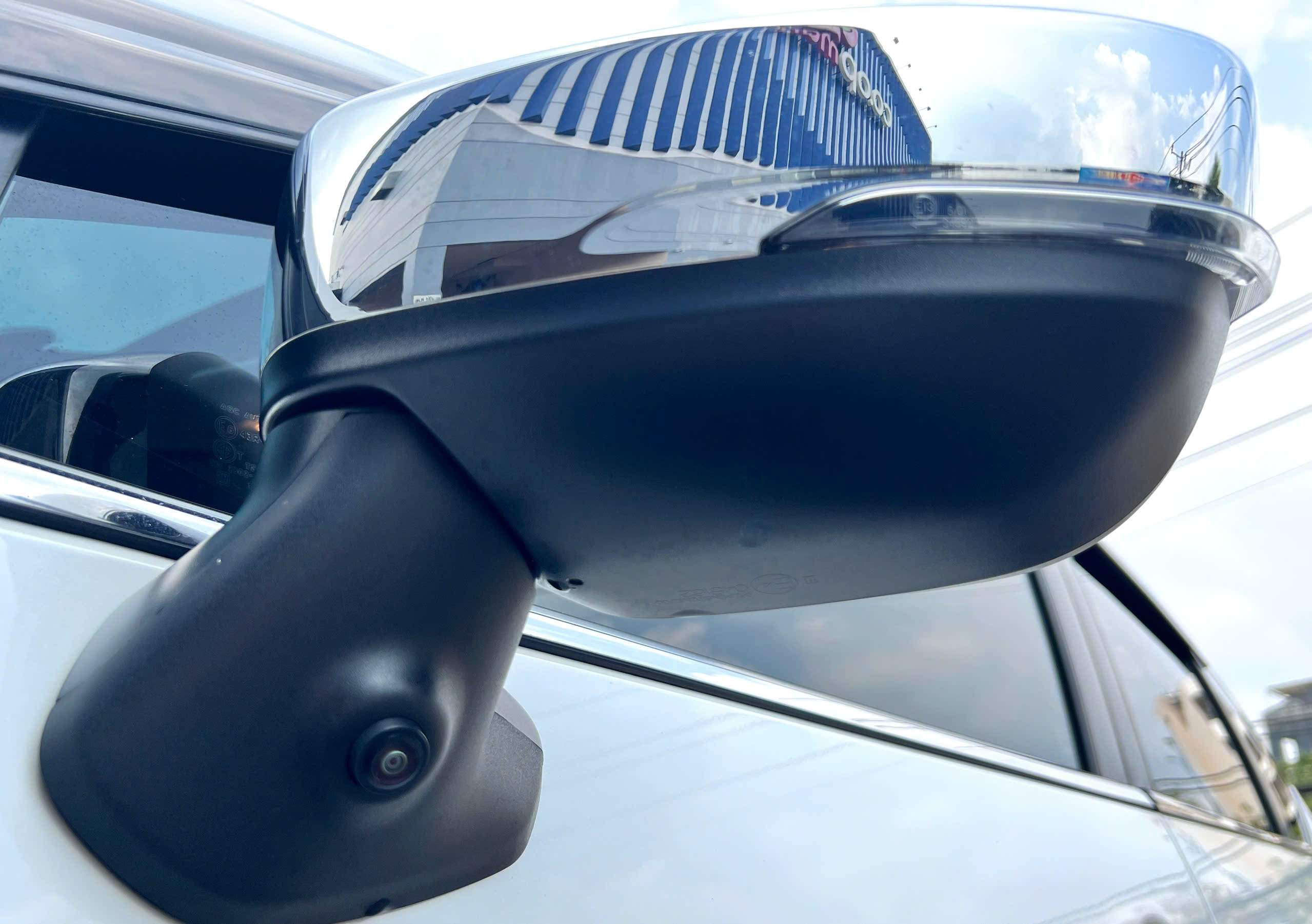 Mitsubishi Xpander 2023 Trắng | Odo 25.882 km | Biển 51L | Full Phụ Kiện | Giá 580 Triệu