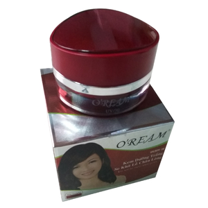 Oream Kem Trắng Da Se Khít Lỗ Chân Lông