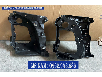 GIÁ BẮT ĐÈN PHA XE TẢI CHENGLONG H5, H7 ĐỜI MỚI GIÁ TỐT