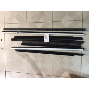 Nẹp chân kính trong Chery QQ3 & Daewoo Matiz