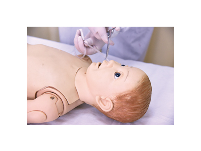 Mô hình đào tạo đặt nội khí quản trẻ em