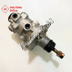 TỔNG PHANH TRÊN XE TẢI ISUZU ĐỘNG CƠ 6WF1 - 1481007403