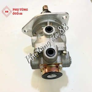 TỔNG PHANH TRÊN XE TẢI ISUZU ĐỘNG CƠ 6WF1 - 1481007403