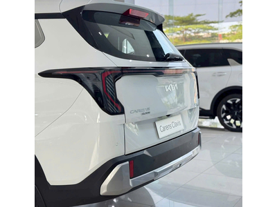 KIA Carens Clavis 1.5G Deluxe