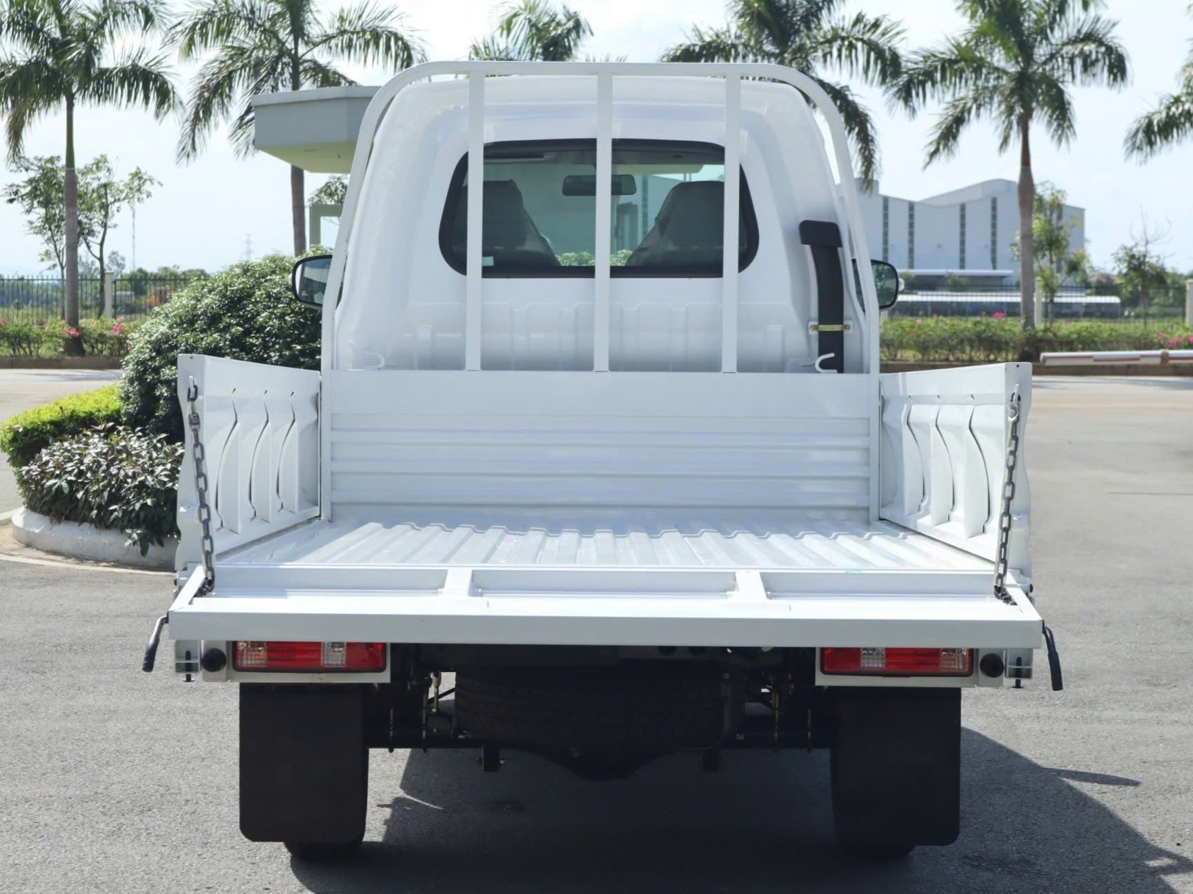 XE TẢI THACO TOWNER T1-2.3 (TF220) THÙNG LỬNG DÀI 2m3 TẢI 990Kg 2026 MỚI NHẤT
