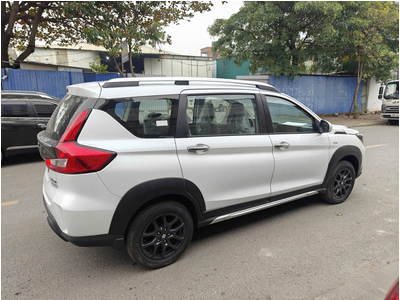 Suzuki XL7 Hybrid 1-Tone