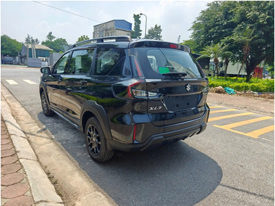 Suzuki XL7 Hybrid 1-Tone