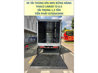 Xe Tải Thùng Kín 4m5 Bửng Nâng Thaco Linker T2-6.5 Tải Trọng 1,3 Tấn