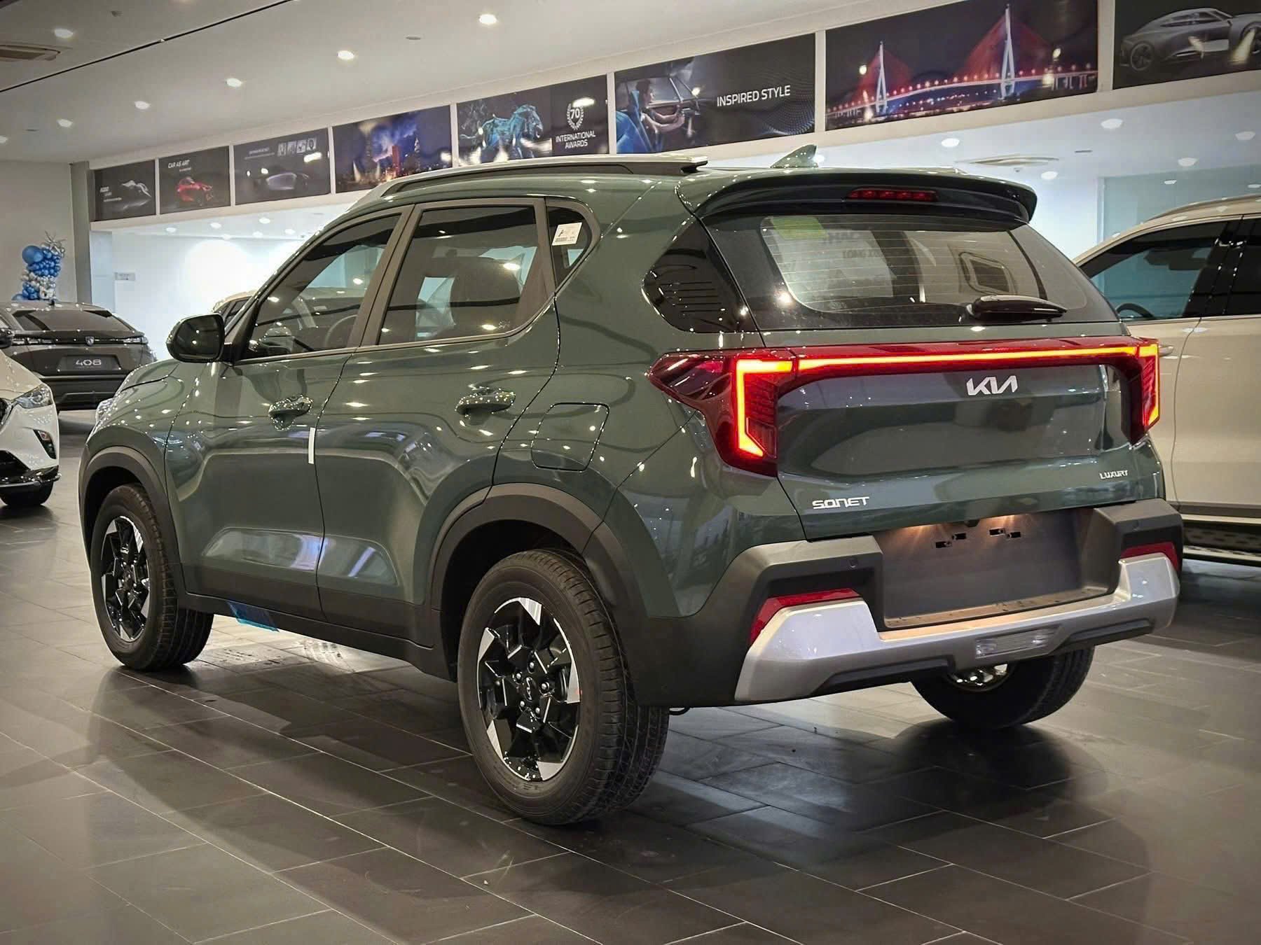 New KIA Sonet 1.5L Deluxe