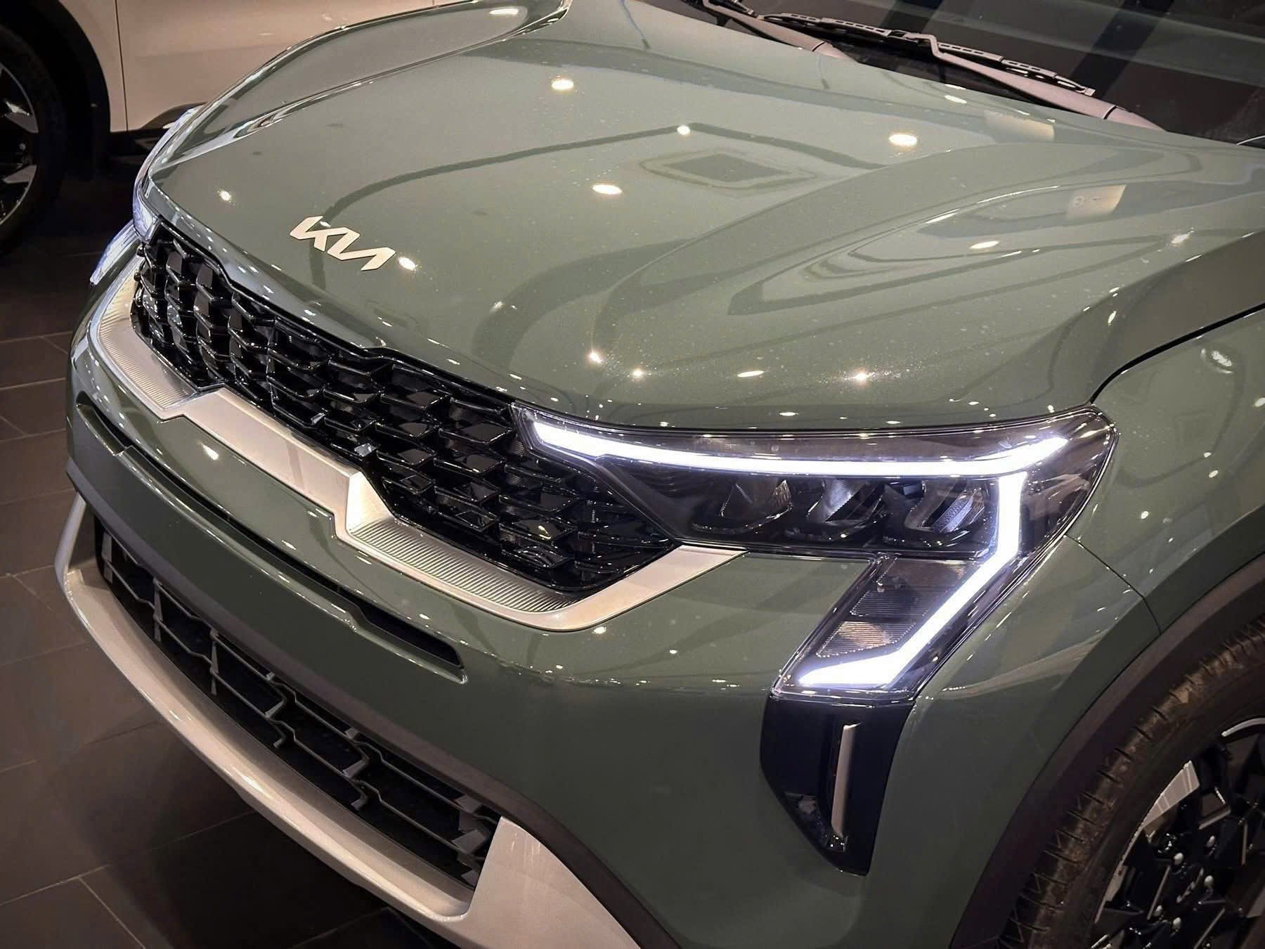New KIA Sonet 1.5L Deluxe