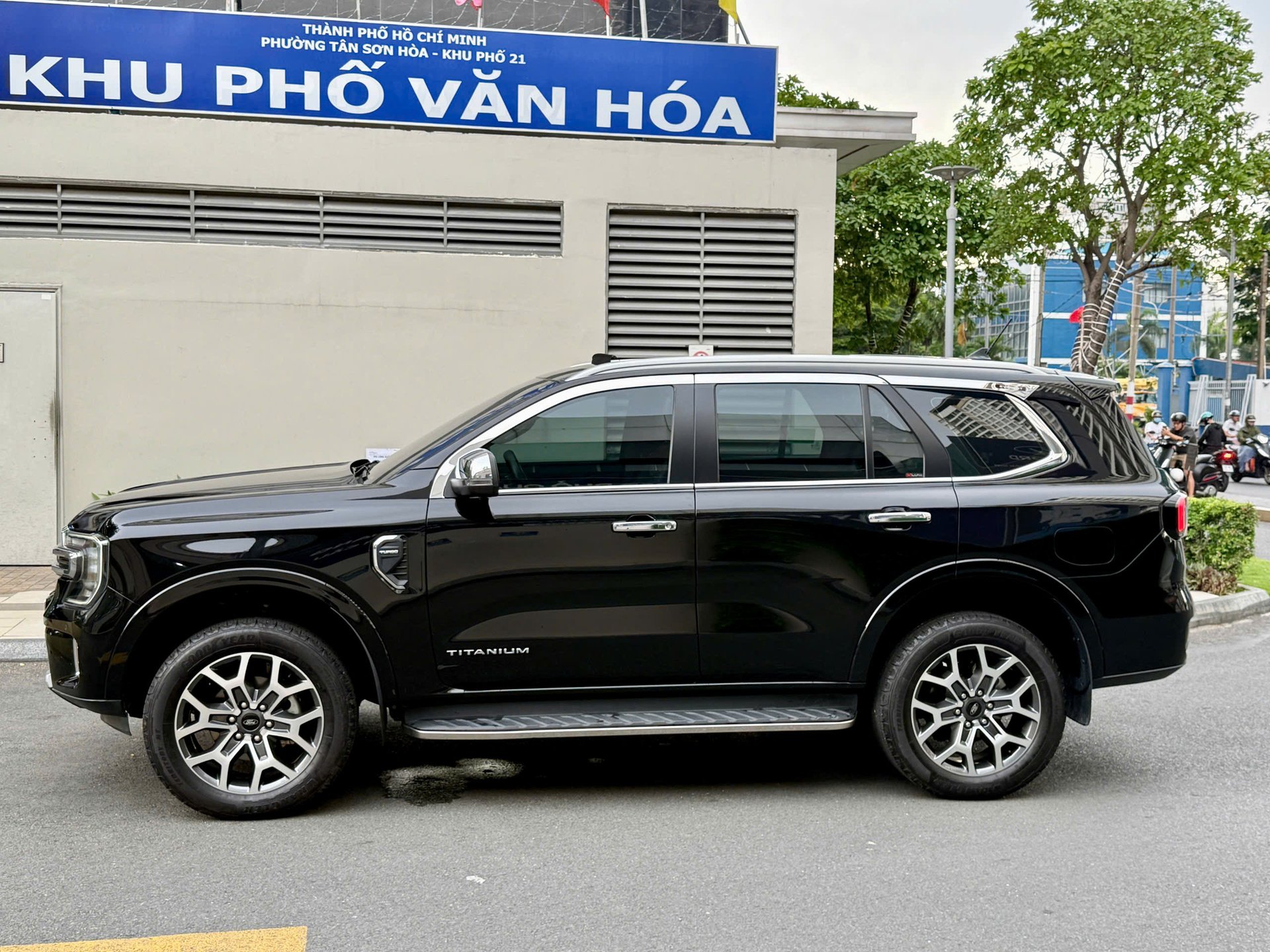 Everest Titanium Xe Lướt 2022 - 13.900km