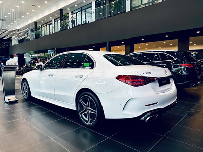 Mercedes-Benz C300 AMG