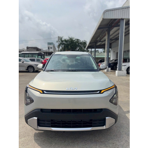 Kia Carens Clavis 1.5G Deluxe