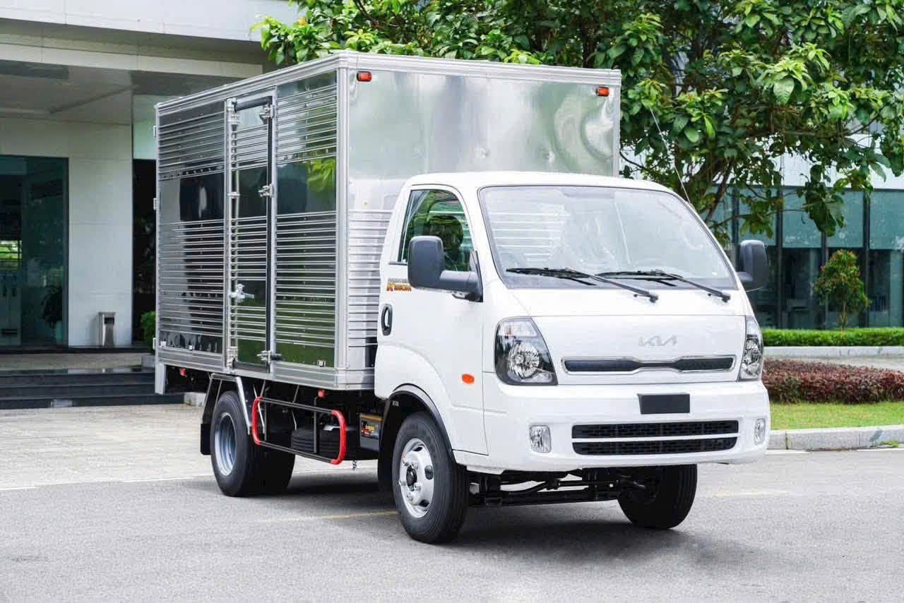 XE TẢI K250M PHIỂN BẢN 2026 MỚI RA MẮT TẢI 2t49 THÙNG KÍN TO DÀI 3m6