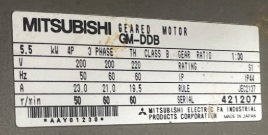Nhãn motor giảm tốc Mitsubishi GM-DDB 5,5kW chỉ ghi 200V 50/60Hz, dòng 23A, tỷ số 1:30