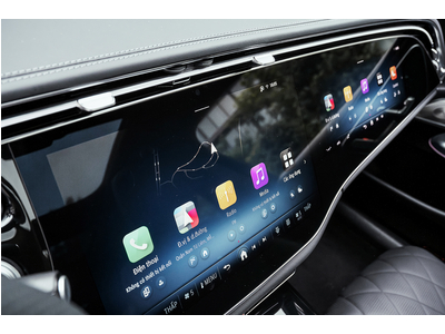 Mercedes Benz E 300 AMG 2025