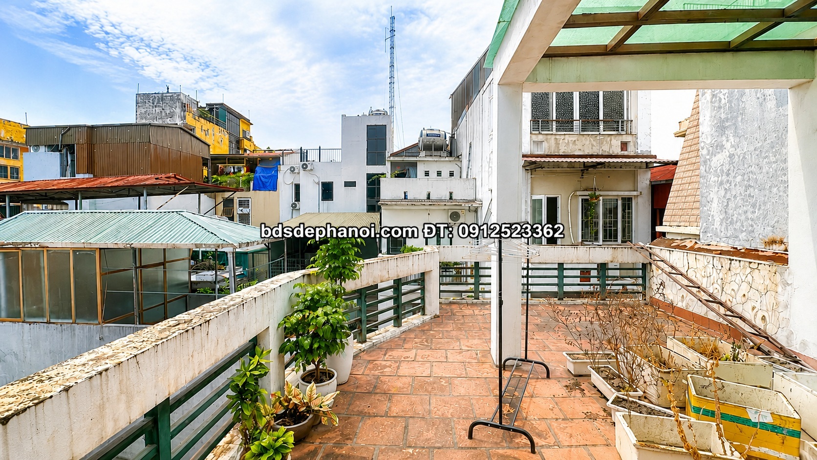 Bán Nhà Lô Góc Phố Triệu Việt Vương, Hai Bà Trưng, 70m², 5 Tầng, Nở Hậu, Ô Tô Vào