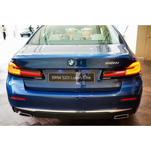 BMW 520i Luxury 2023