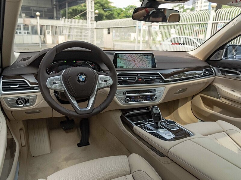 BMW 7 Series Price May Offers  Images Colours  Reviews  CarWale