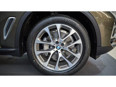 BMW X5 xDrive40i xLine 2023 Pre LCI