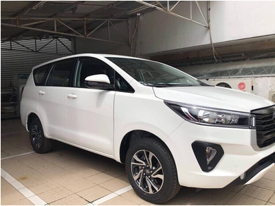 Toyota Innova V 2.0AT