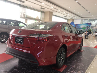 New Toyota Corolla Altis 1.8E (CVT)