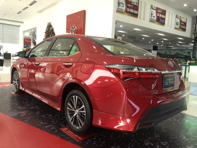New Toyota Corolla Altis 1.8E (CVT)
