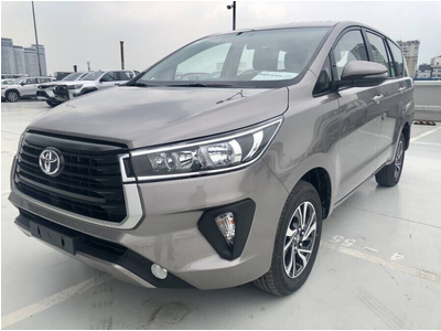 Toyota Innova V 2.0AT