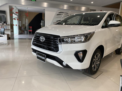 Toyota Innova G 2.0AT