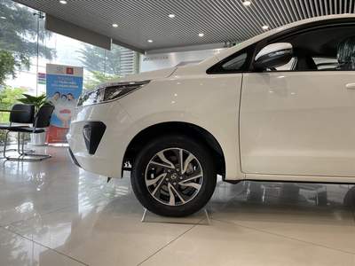 Toyota Innova G 2.0AT