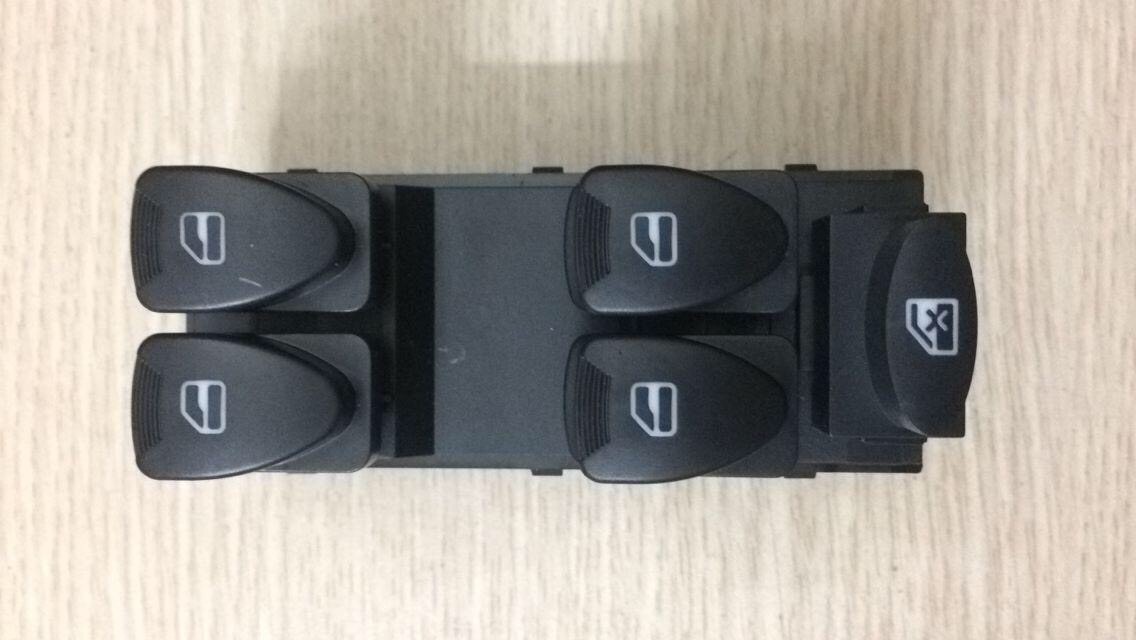 Công tắc lên xuống kính tổng Chery QQ