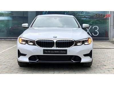 BMW 320i Sport Line