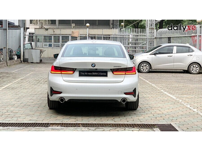 BMW 320i Sport Line