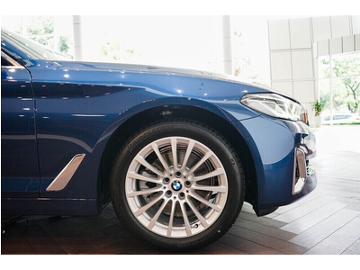 BMW 520i Luxury