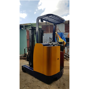 XE NÂNG ĐIỆN CŨ ĐỨNG LÁI 1500KG KOMATSU