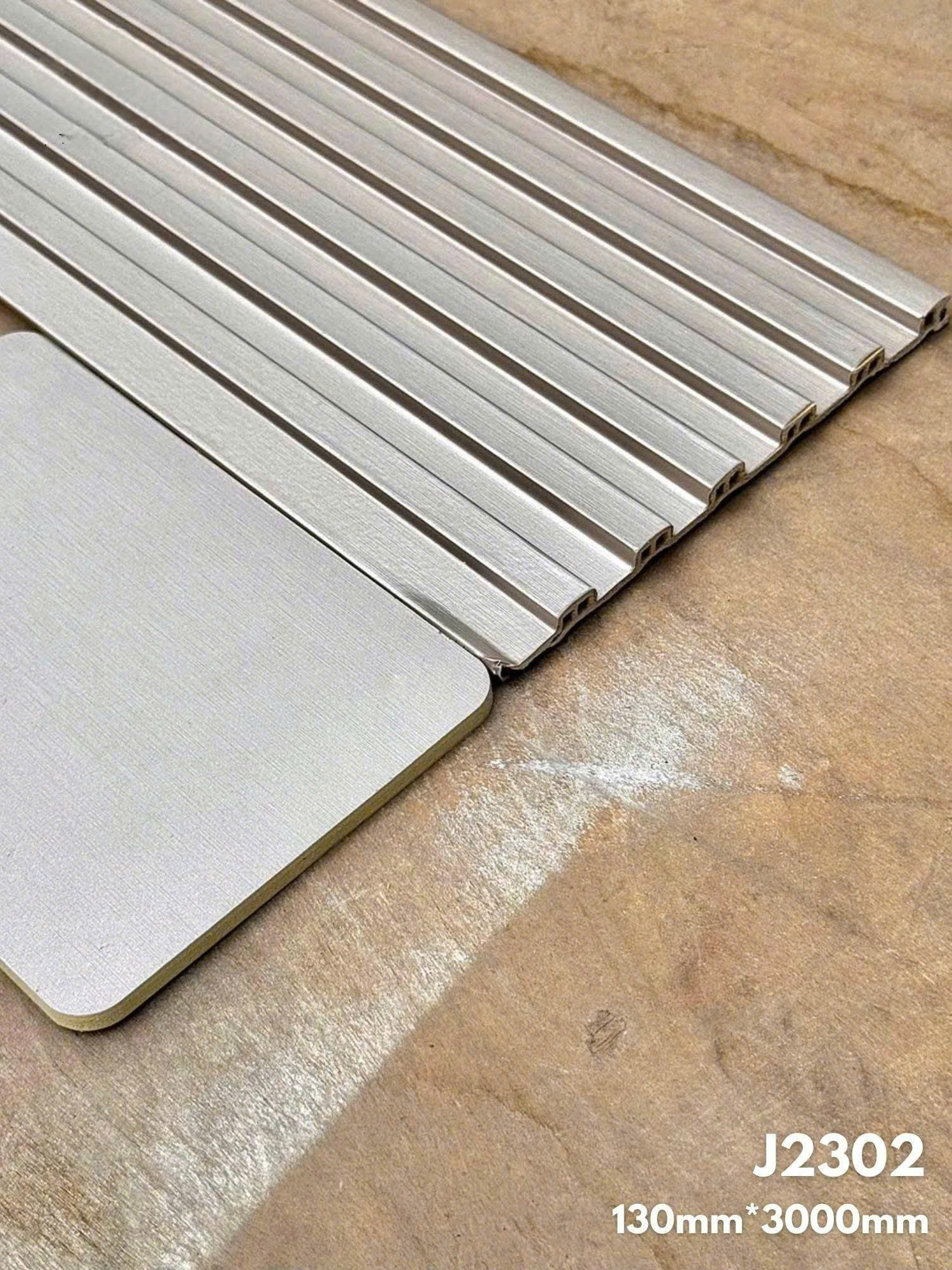 BỘ TẤM ỐP THAN TRE+ LAM 6 SÓNG 5MM CAO CẤP TẠI HỒ CHÍ MINH