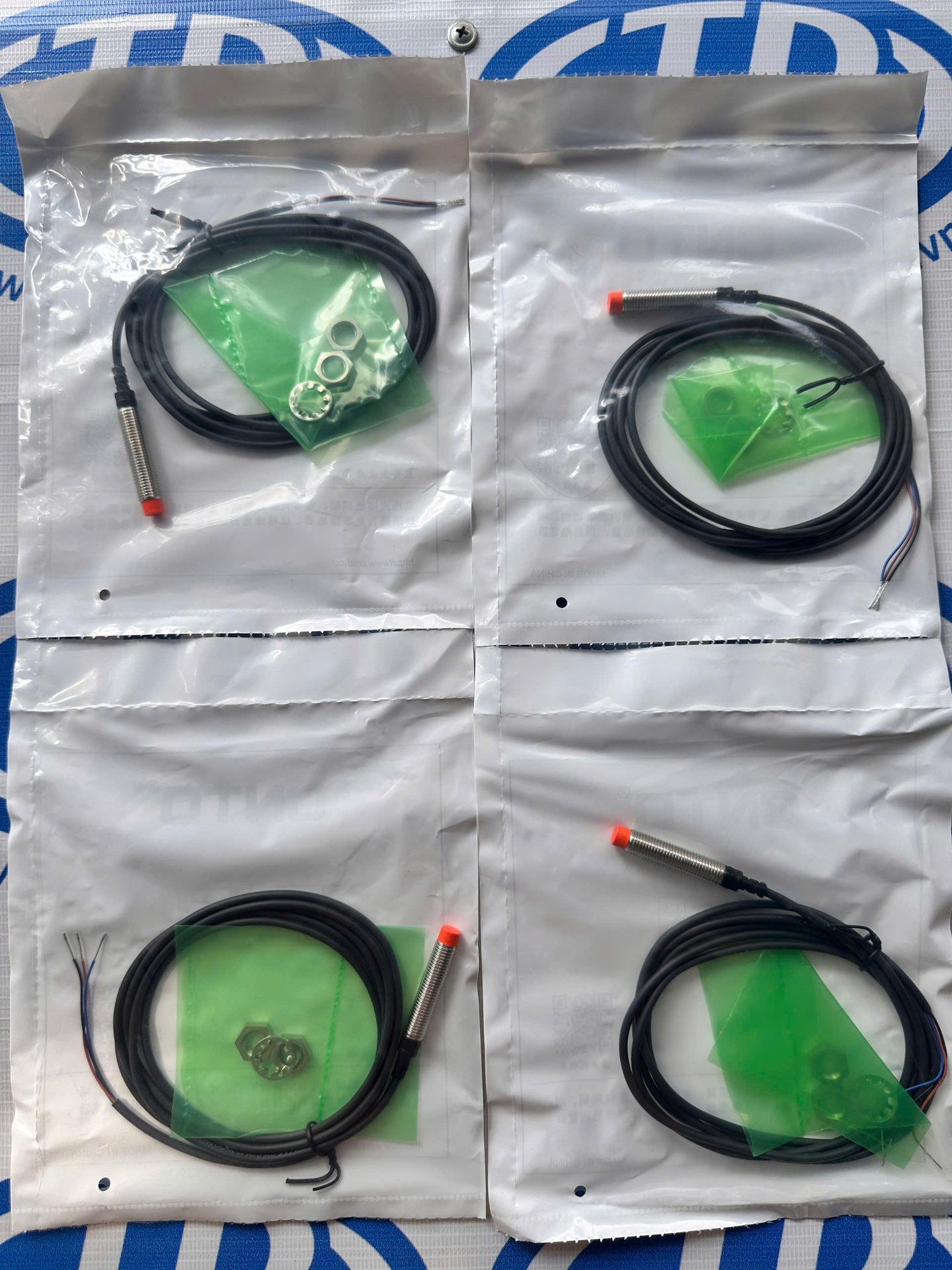 Cảm biến tiệm cận CJY08E-02DNA-L1.5