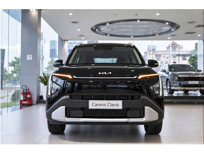 KIA Carens Clavis 1.5G Luxury