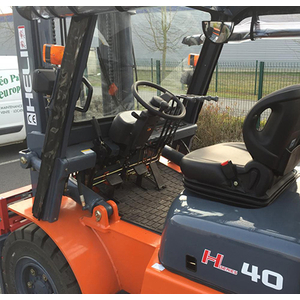 XE NÂNG HÀNG HELI 4-5 TẤN